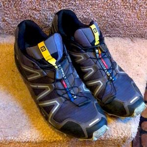 Salomon Speedcross 3 hiking shoe. Used condition, lots of life left.